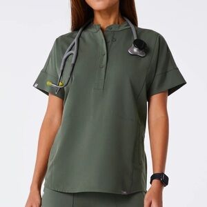 Figs Manila Scrub Top in Moss
